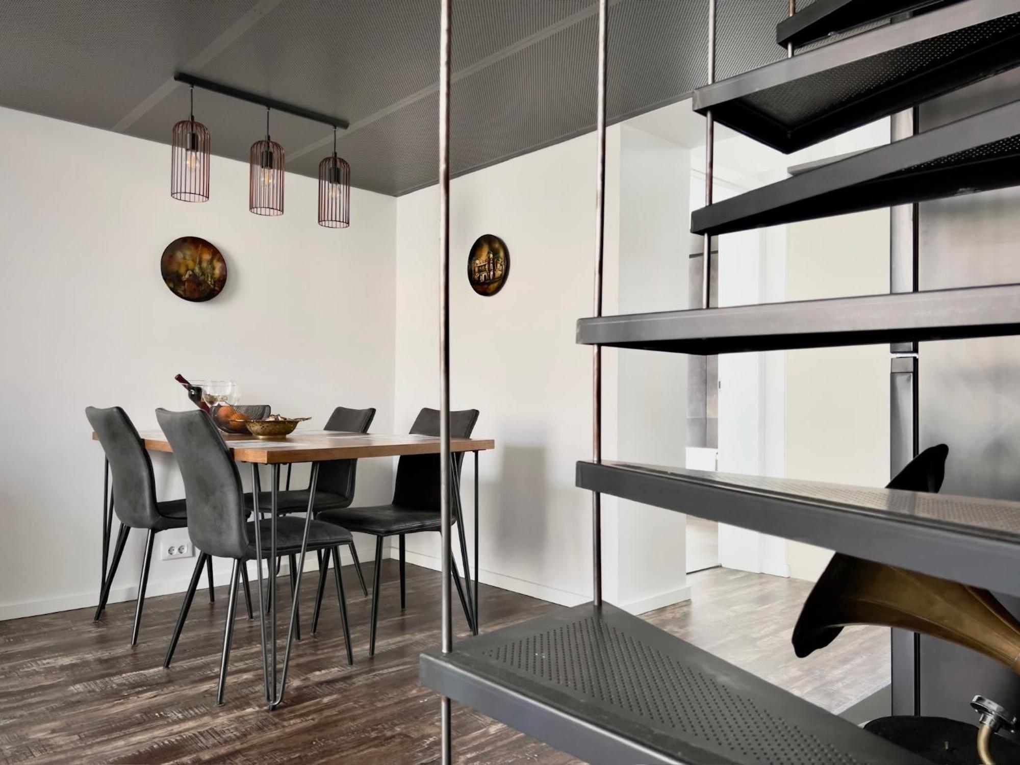 Zagreb Industrial Charm 1 & 2 Apartment Luaran gambar