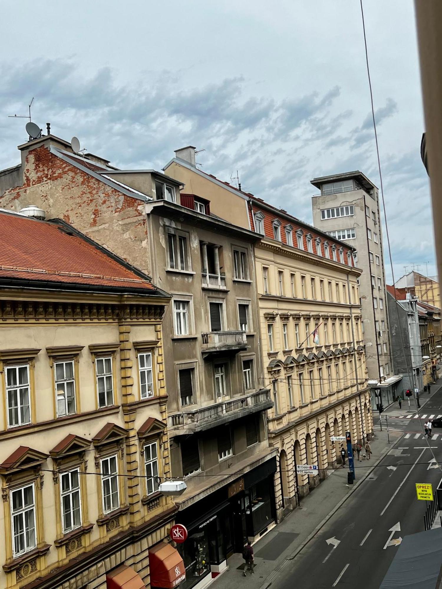 Zagreb Industrial Charm 1 & 2 Apartment Luaran gambar